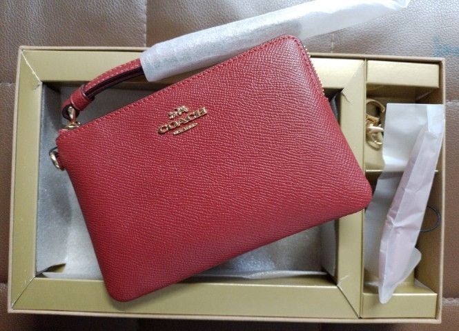 Coach หนังแท้ หญิง แดง กระเป๋าสตางค์15×10ซม.