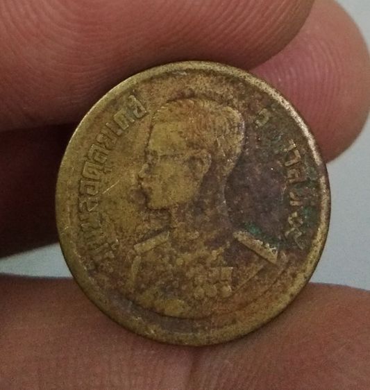 4173-เหรียญ 10 สตางค์ เนื้อทองเหลืองเก่า ปี2500 ของหายากครับ เก็บสะสมเป็นที่ระลึกหรือติดกระเป๋าสตางค์ไว้เป็นขวัญถุงเพื่อเรียกโชคลาภ รูปที่ 7