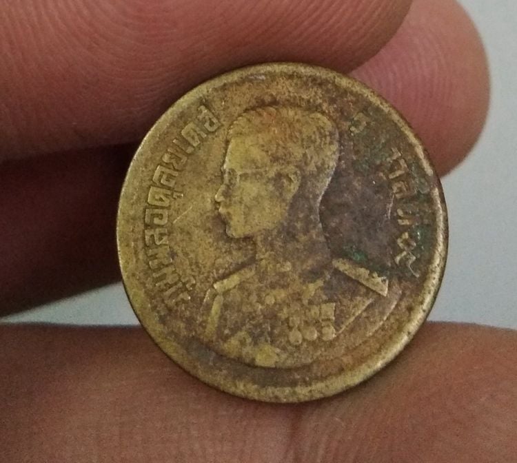 4173-เหรียญ 10 สตางค์ เนื้อทองเหลืองเก่า ปี2500 ของหายากครับ เก็บสะสมเป็นที่ระลึกหรือติดกระเป๋าสตางค์ไว้เป็นขวัญถุงเพื่อเรียกโชคลาภ รูปที่ 4