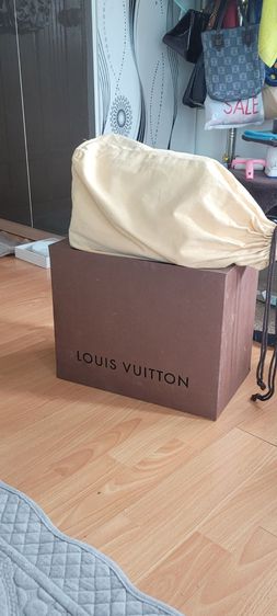 Louis Vuitton Hand Bag รูปที่ 16