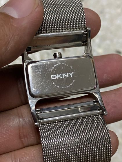 นาฬิกายี่ห้อ DKNY  ของแท้มือสอง สแตนเลสทั้งเรือน  1000฿ รูปที่ 3