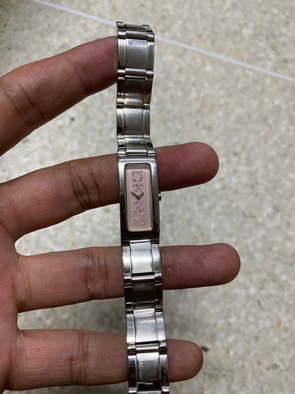 นาฬิกายี่ห้อ DKNY  ของแท้มือสอง สแตนเลสทั้งเรือน สายยาว 16 เซนติเมตร  950฿ รูปที่ 5