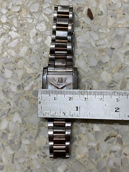 นาฬิกายี่ห้อ SEIKO  lk  ควอทซ์ เลดี้ แท้มือสอง  สายยาว 15.5 เซนติเมตร   950฿ รูปที่ 9