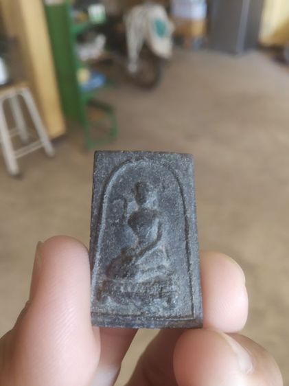 เครื่องรางของขลัง(พระนางกวักเนื้อแก่นมะขามดำหลังเรียบ(ไม่ทราบที่มา))เครื่องรางของมงคลที่ทำจากแก่นไม้มะขามดำ รูปที่ 3