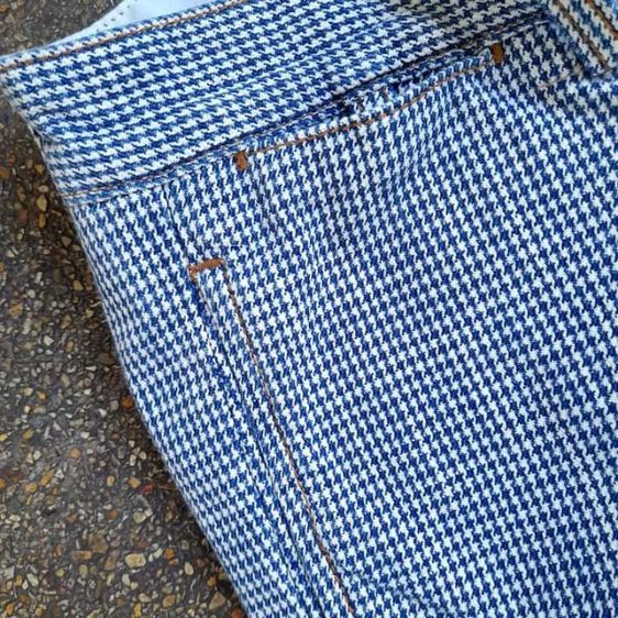 Gap Jeans
San Francisco
indigo yarn dyde houndstooth
trousers
🔵🔵🔵 รูปที่ 4