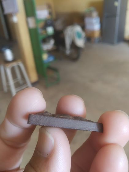 พระเนื้อผงแร่เหล็กน้ำพี้ทรงสามเหลี่ยม(พระพิมพ์พระสมเด็จนางพญาเสน่ห์จันทร์(รุ่นหมดห่วง)(จังหวัดอุตรดิตถ์))พระบ้านพระเครื่องรางของมงคล รูปที่ 12