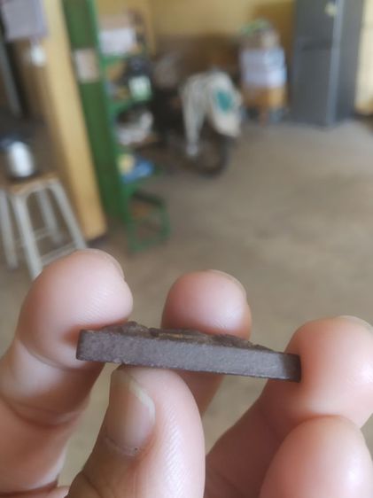 พระเนื้อผงแร่เหล็กน้ำพี้ทรงสามเหลี่ยม(พระพิมพ์พระสมเด็จนางพญาเสน่ห์จันทร์(รุ่นหมดห่วง)(จังหวัดอุตรดิตถ์))พระบ้านพระเครื่องรางของมงคล รูปที่ 11