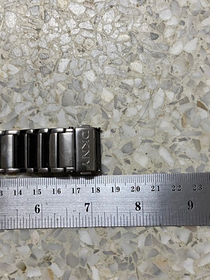 นาฬิกายี่ห้อ DKNY ของแท้มือสอง สแตนเลสทั้งเรือน สายยาว 18 เซนติเมตร  1000฿ รูปที่ 11