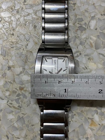 นาฬิกายี่ห้อ DKNY ของแท้มือสอง สแตนเลสทั้งเรือน สายยาว 18 เซนติเมตร  1000฿ รูปที่ 10