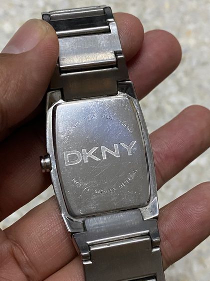 นาฬิกายี่ห้อ DKNY ของแท้มือสอง สแตนเลสทั้งเรือน สายยาว 18 เซนติเมตร  1000฿ รูปที่ 3