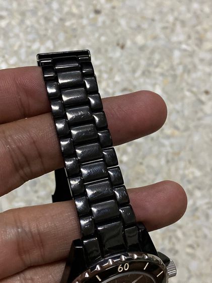 นาฬิกายี่ห้อ DON  CLARK  ของแท้มือสอง สแตนเลสสีดำ สภาพสวย สายยาว 19 เซนติเมตร   950฿ รูปที่ 8