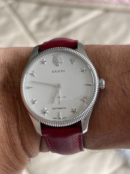 GUCCI G-Timeless Automatic Silver Dial Red Leather Strap Unisex Watch YA126346 รูปที่ 13