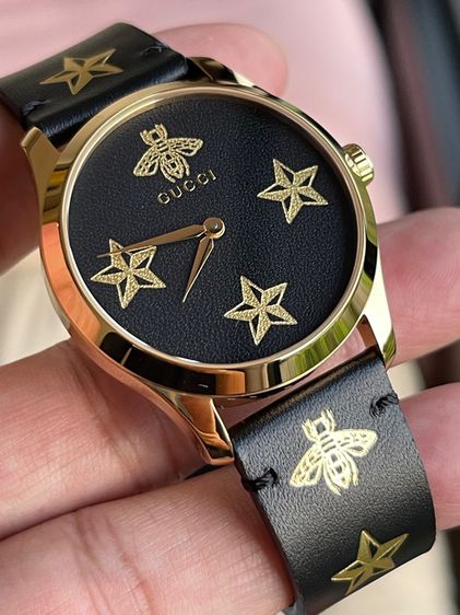 GUCCI G-Timeless 38mm YA1264055 Unisex Black Dial Gold Stars Watch รูปที่ 8