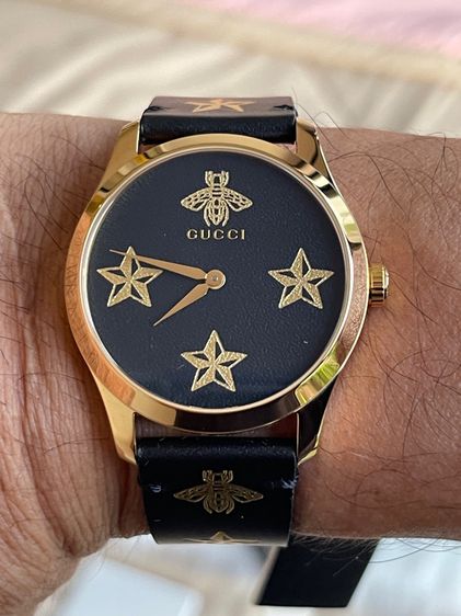 GUCCI G-Timeless 38mm YA1264055 Unisex Black Dial Gold Stars Watch รูปที่ 11