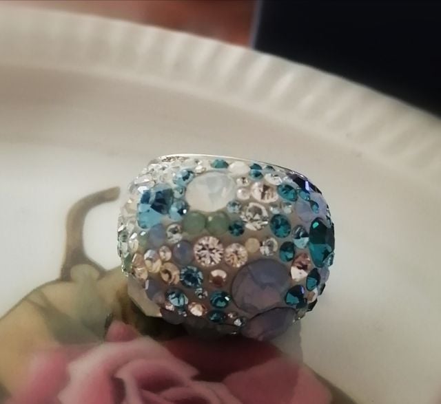 💙 Swarovski​ Dome  multicolour crystals
Colktail ring  💙 April vintage  รูปที่ 5