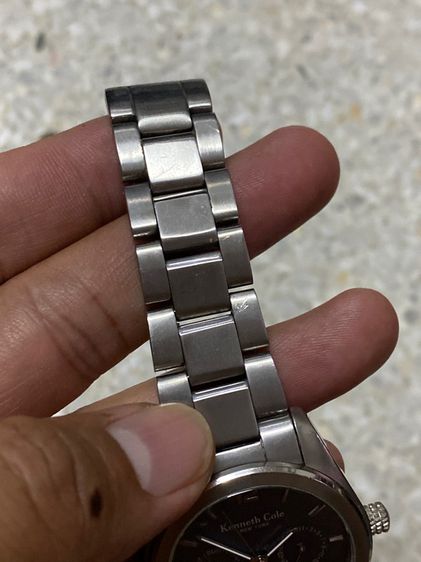 นาฬิกายี่ห้อ KENNETH  COLE  ควอทซ์ ของแท้มือสอง สายยาว 19 เซนติเมตร  1400฿ รูปที่ 5