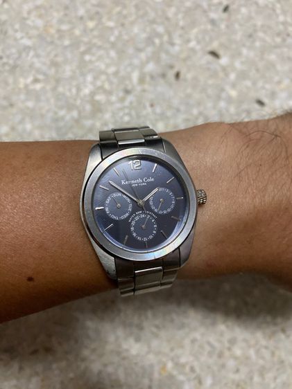 นาฬิกายี่ห้อ KENNETH  COLE  ควอทซ์ ของแท้มือสอง สายยาว 19 เซนติเมตร  1400฿ รูปที่ 11