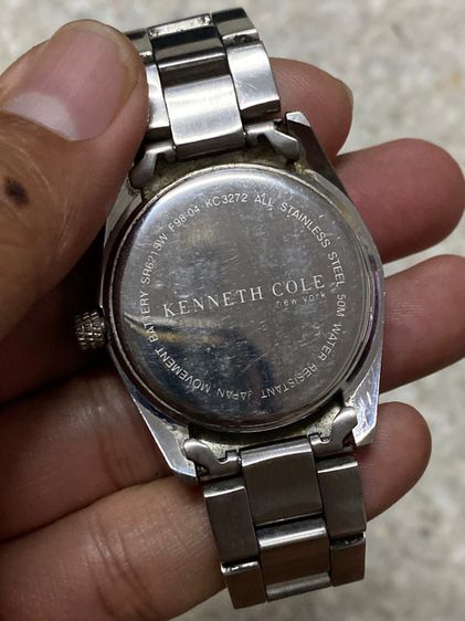นาฬิกายี่ห้อ KENNETH  COLE  ควอทซ์ ของแท้มือสอง สายยาว 19 เซนติเมตร  1400฿ รูปที่ 2