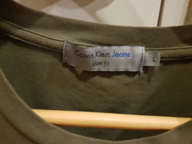 เสื้อยืด Calvin Klein Jeans แท้ Size L รูปที่ 4