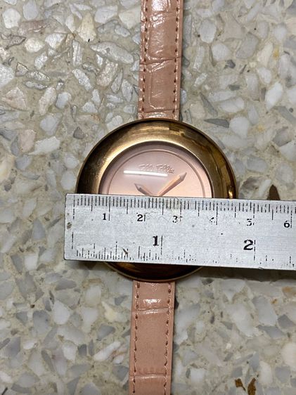 นาฬิกายี่ห้อ FOLLI  FOLLIE  ควอทซ์  เรือนใหญ่ แท้มือสองสายเดิม 900฿ รูปที่ 8