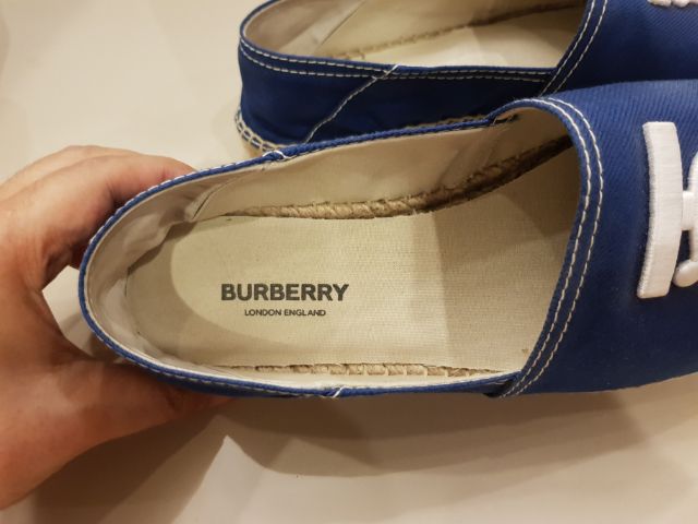 รองเท้า BURBERRY แท้ สีน้ำเงิน Size38 รูปที่ 4