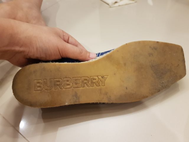 รองเท้า BURBERRY แท้ สีน้ำเงิน Size38 รูปที่ 7