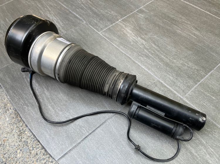 โช๊คถุงลม Benz W221 หน้า ขวา ยี่ห้อ Bisltein Air Suspension Strut Part 44109462 2213209313 รูปที่ 9