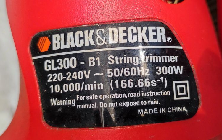 เครื่องเล็มหญ้า Black  Decker GL300 B1 รูปที่ 2