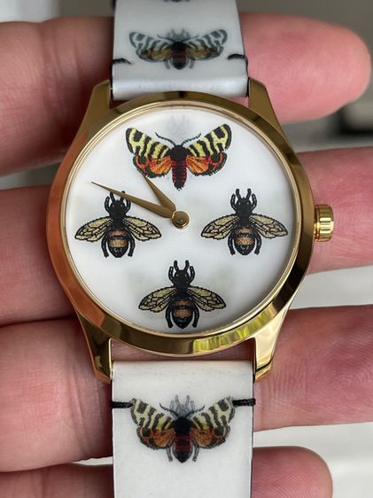 GUCCI G-Timeless Hologram Bee  Butterfly Motif Watch, Limited Edition YA1264109 รูปที่ 9