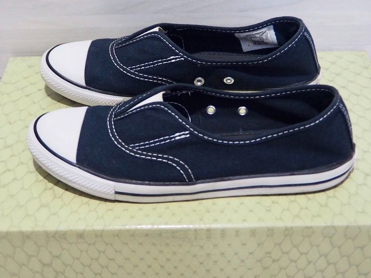 รองเท้าผ้าใบ Converse รูปที่ 7