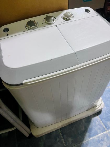 XiaoAi ส่งต่อมือสอง คุณภาพดี เครื่องซักผ้ากึ่งอัตโนมัติถังคู่ เครื่องขจัดน้ำออกขนาดเล็กในครัวเรือน รูปที่ 2