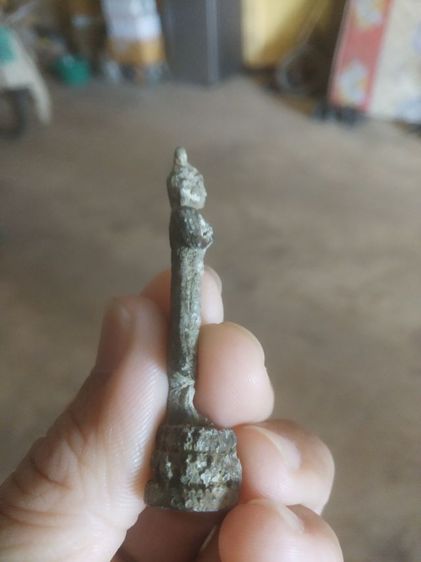 พระเนื้อชินตะกั่ว(พระปางรำพึงเนื้อชินตะกั่ว(ไม่ทราบกรุ)(ไม่ทราบพระเกจิที่สร้าง)(เป็นพระรูปลอยองค์))พระบ้านพระเครื่องรางของมงคล รูปที่ 12