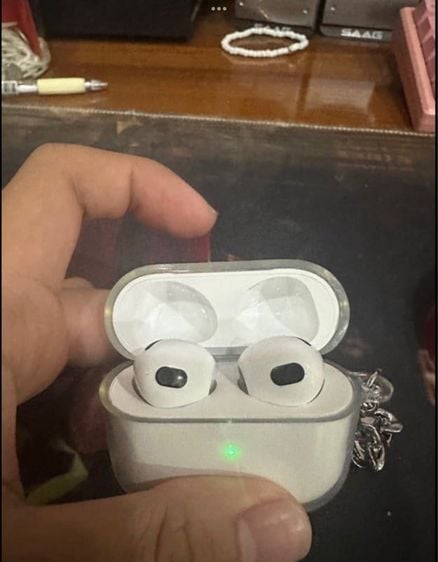 AirPods รูปที่ 1
