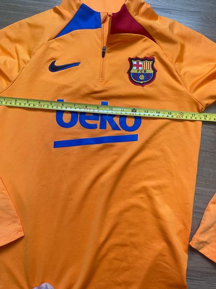 เสื้อบอลแขนยาว Barcelona football size S  รูปที่ 6