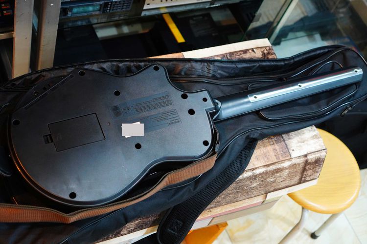 (1) สวยๆพร้อมกระเป๋า YAMAHA EZ-AG Digital Acoustic Guitar กีต้าร์อะคูสติก ดิจิตอล รูปที่ 7