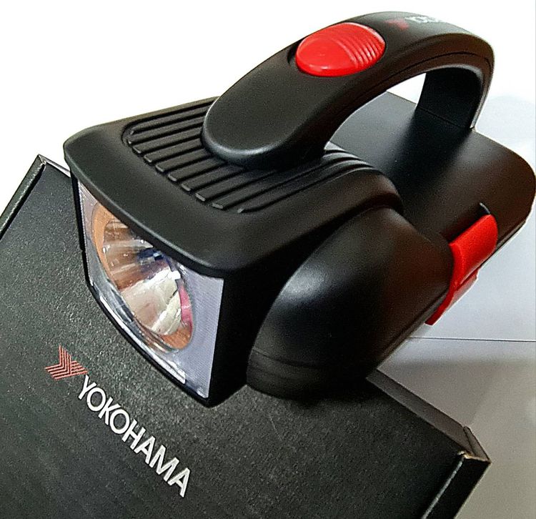 YOKOHAMA เครื่องมือช่างรุ่นพกพา พกพาง่าย มีไฟฉายในตัว  ไฟฉายกล่องเครื่องมือชุดไฟฉาย LED ชุดเครื่องมือสำหรับใช้ในครัวเรือนสำหรับทำงานก่อสร้าง รูปที่ 12