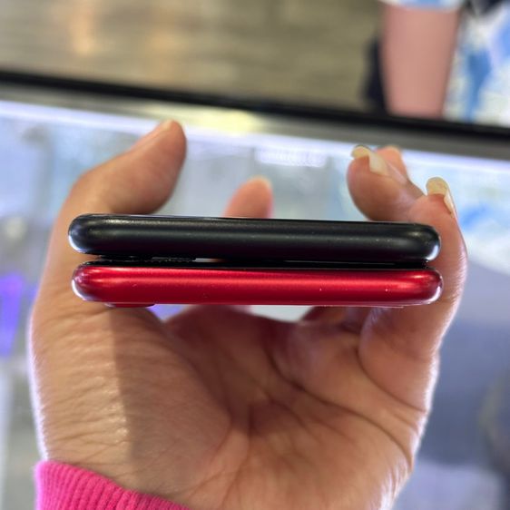 iPhone SE 2020 64GB สีแดง,ดำ เครื่องศูนย์ โมเดลTH สภาพสวยมาก จอขนแมวบางๆ เครื่องใช้งานดีเยี่ยม🔥🔥 รูปที่ 5