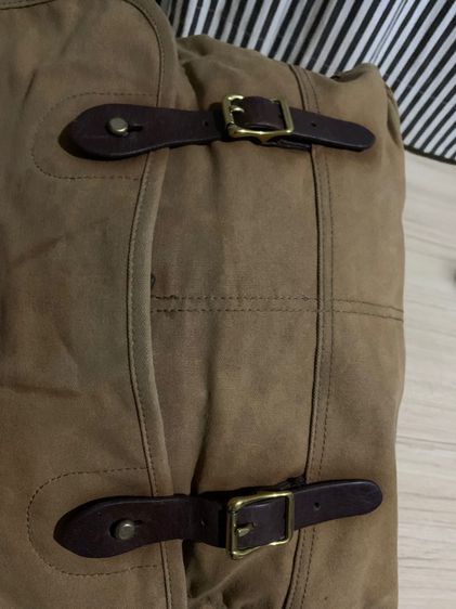 ขาย Messenger bag ทรงเดียวกับแบรนด์ filson ใช้สะพาย หรือถือได้ เป็นกระเป๋าแบรนด์นอกวัสดุที่ใช้ผลิตดีมาก ผลิตจากผ้า CANVAS สวยๆ ผสมหนังแท้  รูปที่ 4