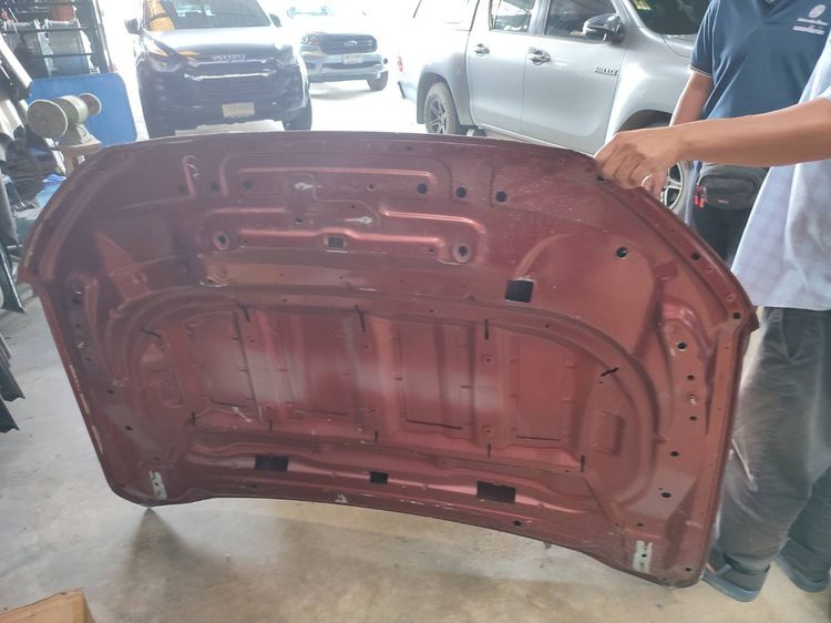 ฝากระโปรงหน้า และแก้มบังโคลนขวา Ford Ranger T6 โฉม2 รูปที่ 6