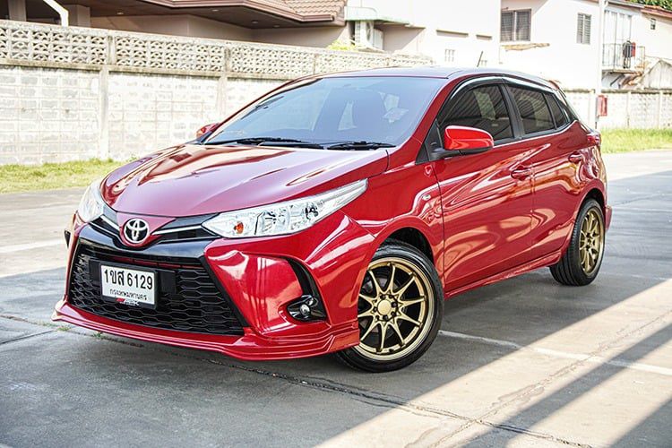 Toyota Yaris 2021 1.2 Entry Sedan เบนซิน ไม่ติดแก๊ส เกียร์อัตโนมัติ แดง