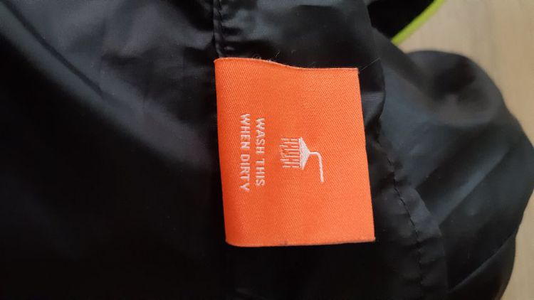 jacket รูปที่ 5