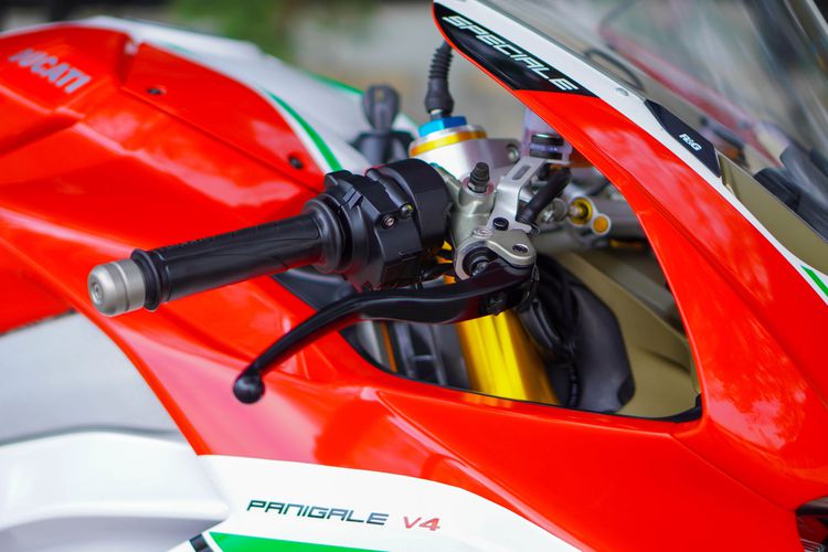 Ducati Panigale V4S  ปี 2018 จดทะเบียนปี 2019 เลขไมล์ 2,xxx Km รูปที่ 8