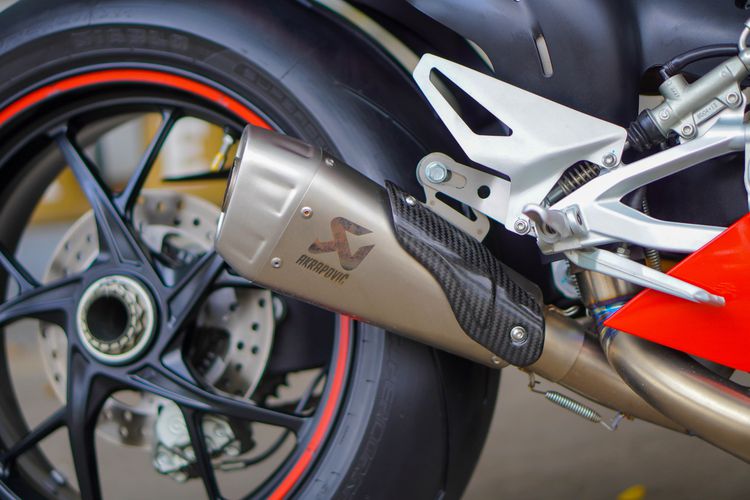 Ducati Panigale V4S  ปี 2018 จดทะเบียนปี 2019 เลขไมล์ 2,xxx Km รูปที่ 6