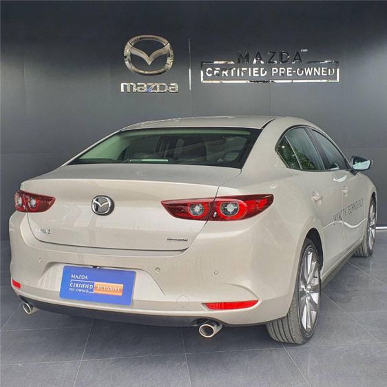 Mazda Mazda3 2022 2.0 SP Sedan เบนซิน ไม่ติดแก๊ส เกียร์อัตโนมัติ ทอง รูปที่ 4