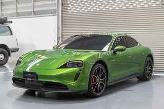 Porsche Taycan 4S ปี 2022 สีเขียว Mamba Green ไมล์ 11,xxx km รถศูนย์ AAS option แน่นๆ ภายในสีดำ เครื่องเสียง Bose