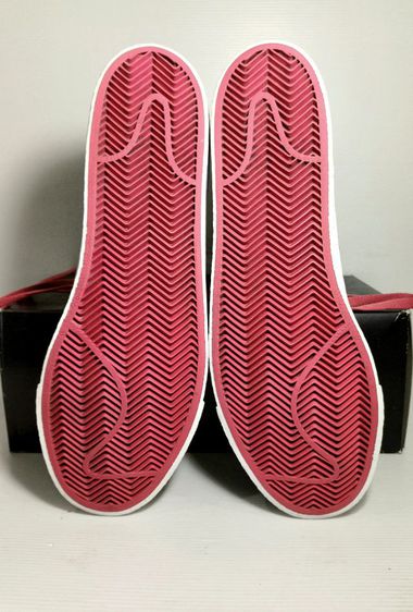 NIKE SB Blazer "Watermelon" 12US 46EU(29.7cm) Original ของแท้ มือ 2 สภาพใกล้เคียงของใหม่, รองเท้า NIKE หนังแท้ พื้นเต็ม ไม่มีตำหนิใดๆ สวยมาก รูปที่ 10