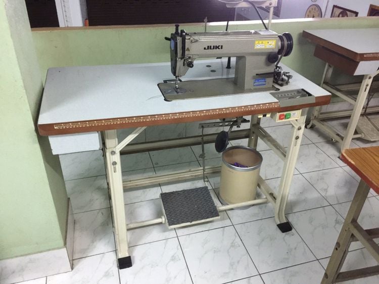 จักรเย็บผ้าอุตสาหกรรม ยี่ห้อ JUKI รุ่น KL – 6550A มือสองสภาพสวย