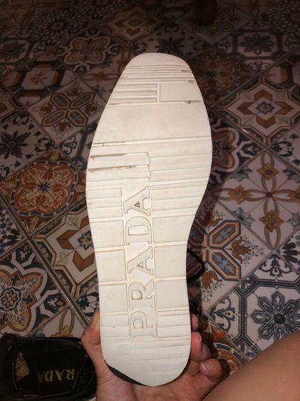 รองเท้า Prada รูปที่ 17