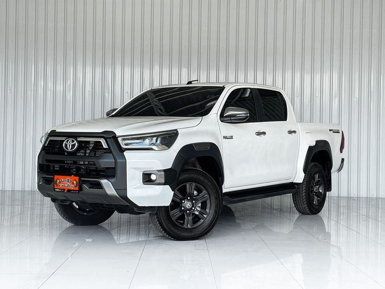 2022 Toyota Hilux Revo 2.4 DOUBLE CAB Prerunner Entry  MT
