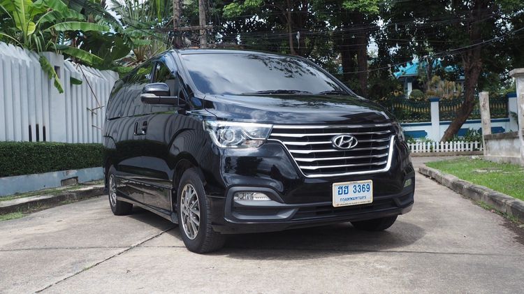 Hyundai H-1  2019 2.5 Elite Plus Utility-car ดีเซล ไม่ติดแก๊ส เกียร์อัตโนมัติ ดำ